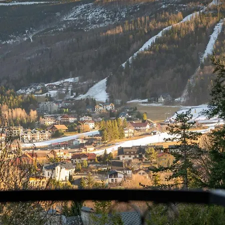 Dom Na Widoku W Gorach