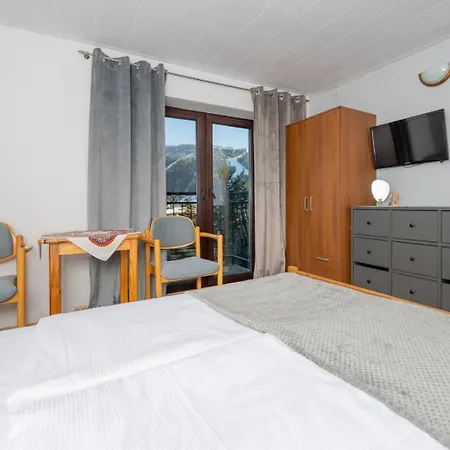 Dom Na Widoku W Gorach 什切尔克